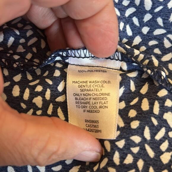 Halogen Navy blue and White Relaxed Boxy Short Sleeve Blouse Size 1 EUC - Picture 6 of 9